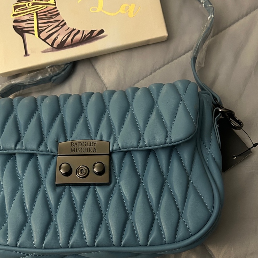 Badgley Mischka Quilted Messenger in Gorgeous Tiffany Blue NWT $149 Retail